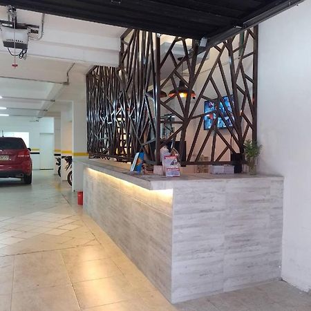 Hotel Marat 麦德林 外观 照片