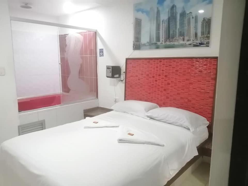 Hotel Marat 麦德林 外观 照片