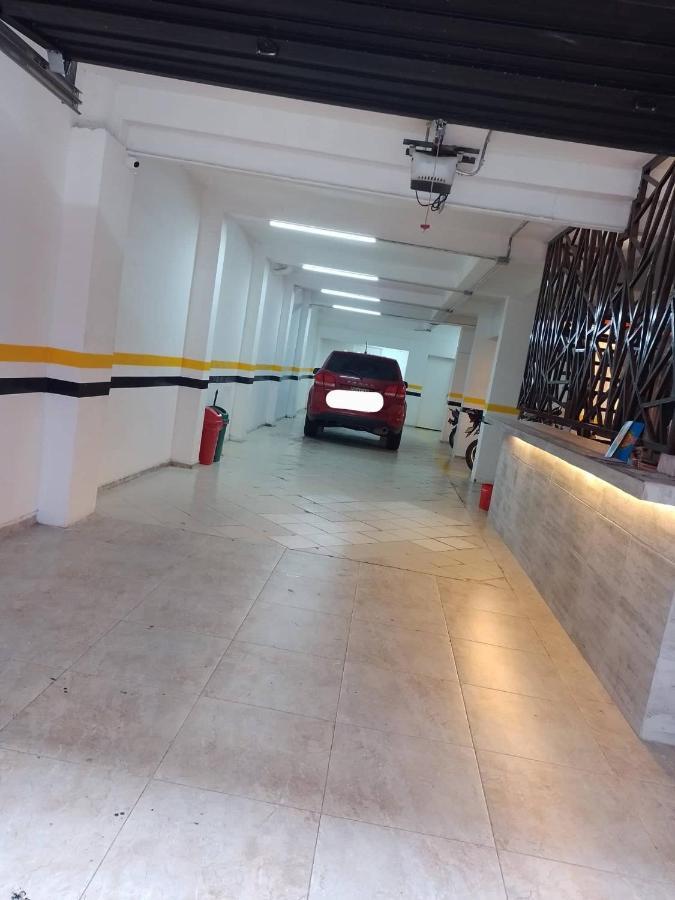 Hotel Marat 麦德林 外观 照片